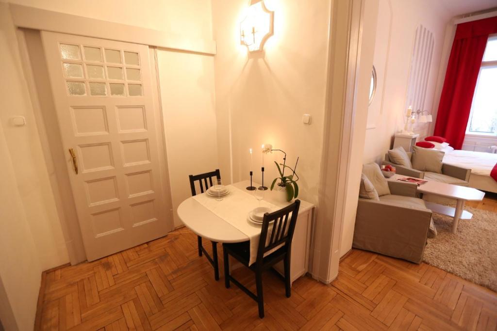 D.Five Classic Luxury Apartment Budapest Rum bild