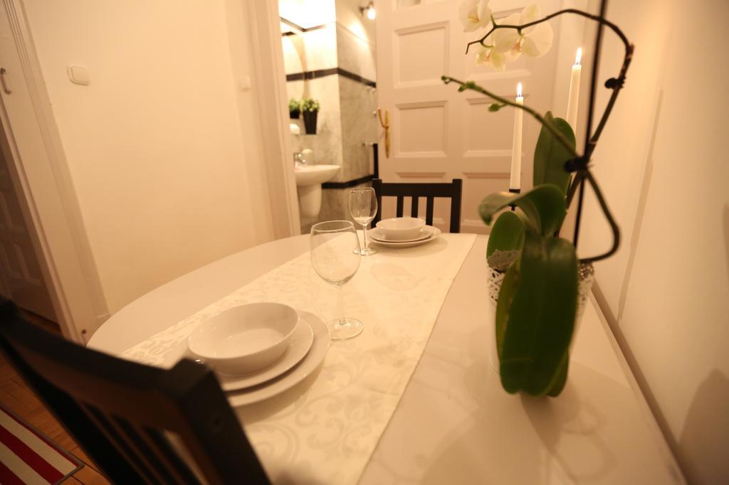 D.Five Classic Luxury Apartment Budapest Exteriör bild